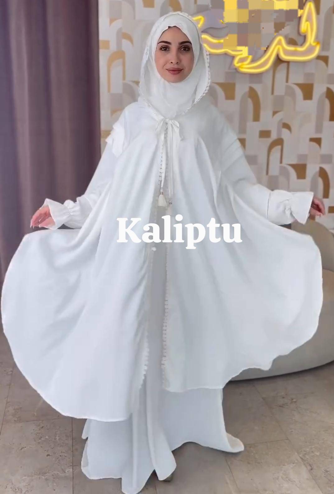 2 piece abaya with a hood or cap